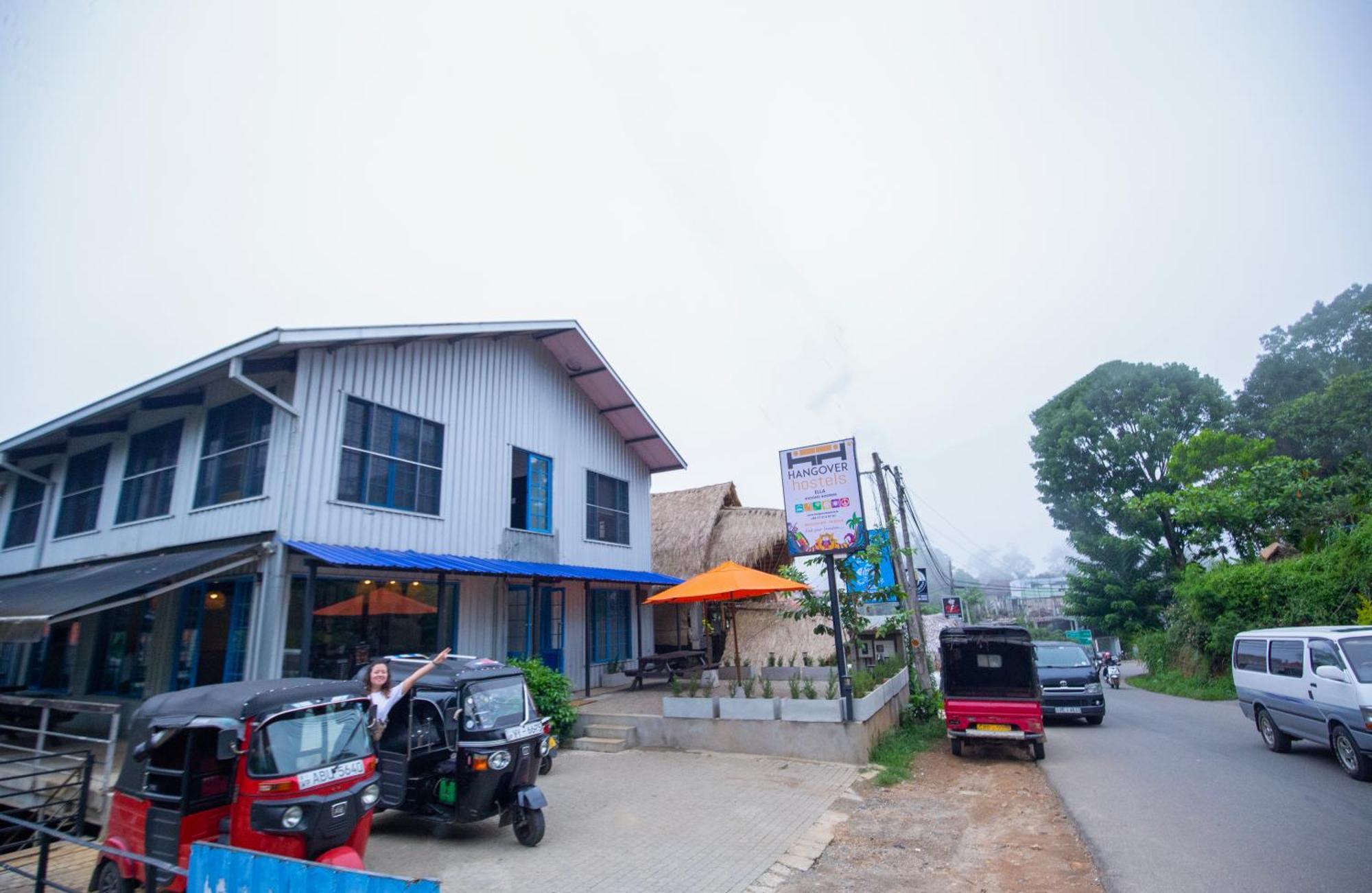 Hangover Hostels Ella Exterior photo